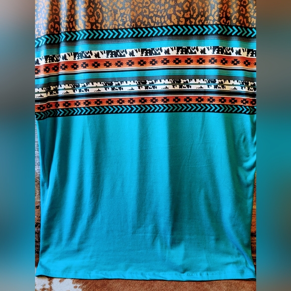 Sunshine and Rodeos Aztec/Turquoise Western Tee - Picture 10 of 14